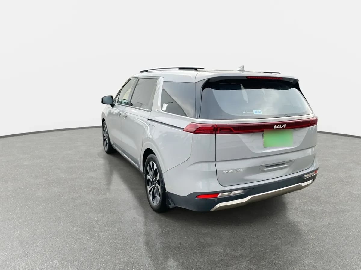 Kia Carnival 2.2 Ex Ltd Diesel 4x2 8at 5p año 2024