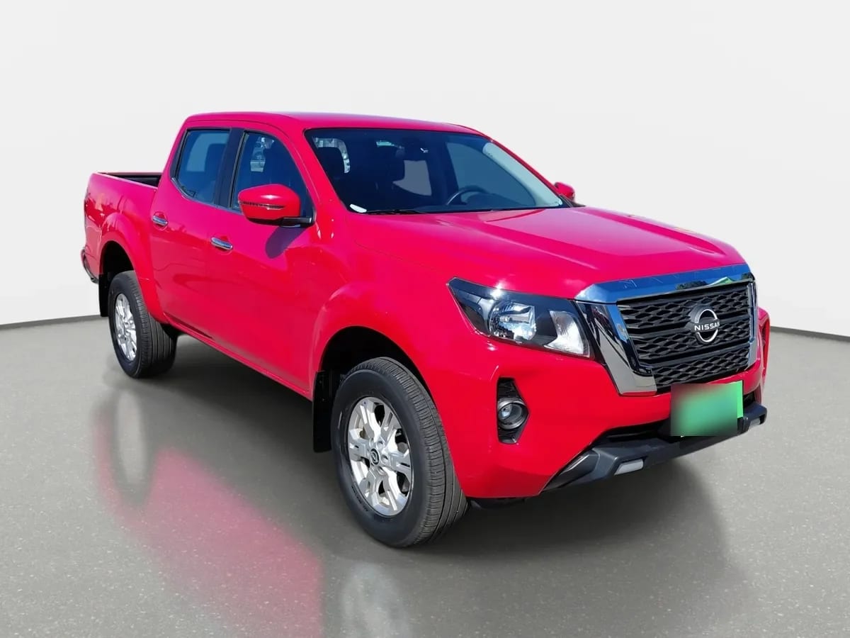 Nissan Navara 2.3d Xe Diesel 4x2 Dob.cab. Mt 4p año 2024