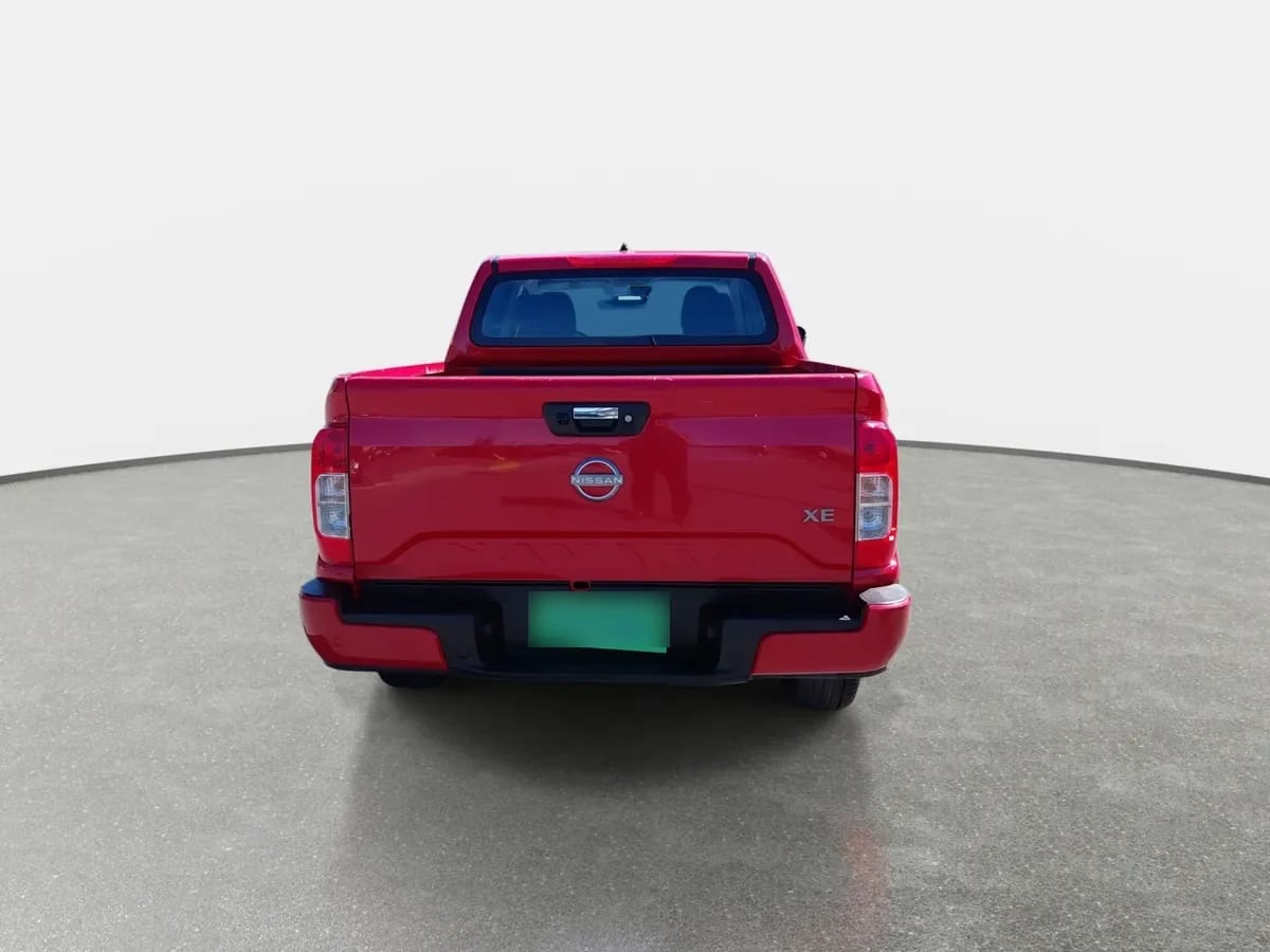 Nissan Navara 2.3d Xe Diesel 4x2 Dob.cab. Mt 4p año 2024