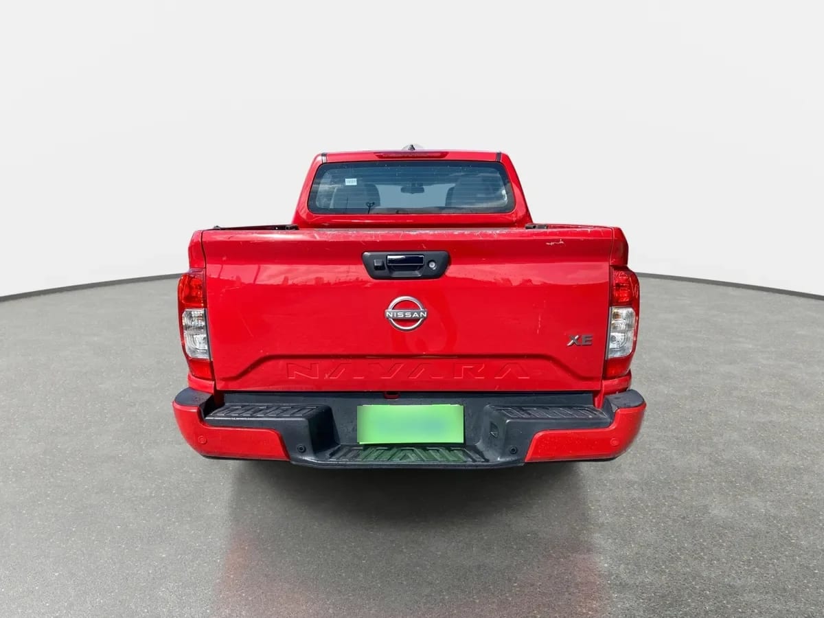 Nissan Navara 2.3d Xe Diesel 4x2 Dob.cab. Mt 4p año 2024