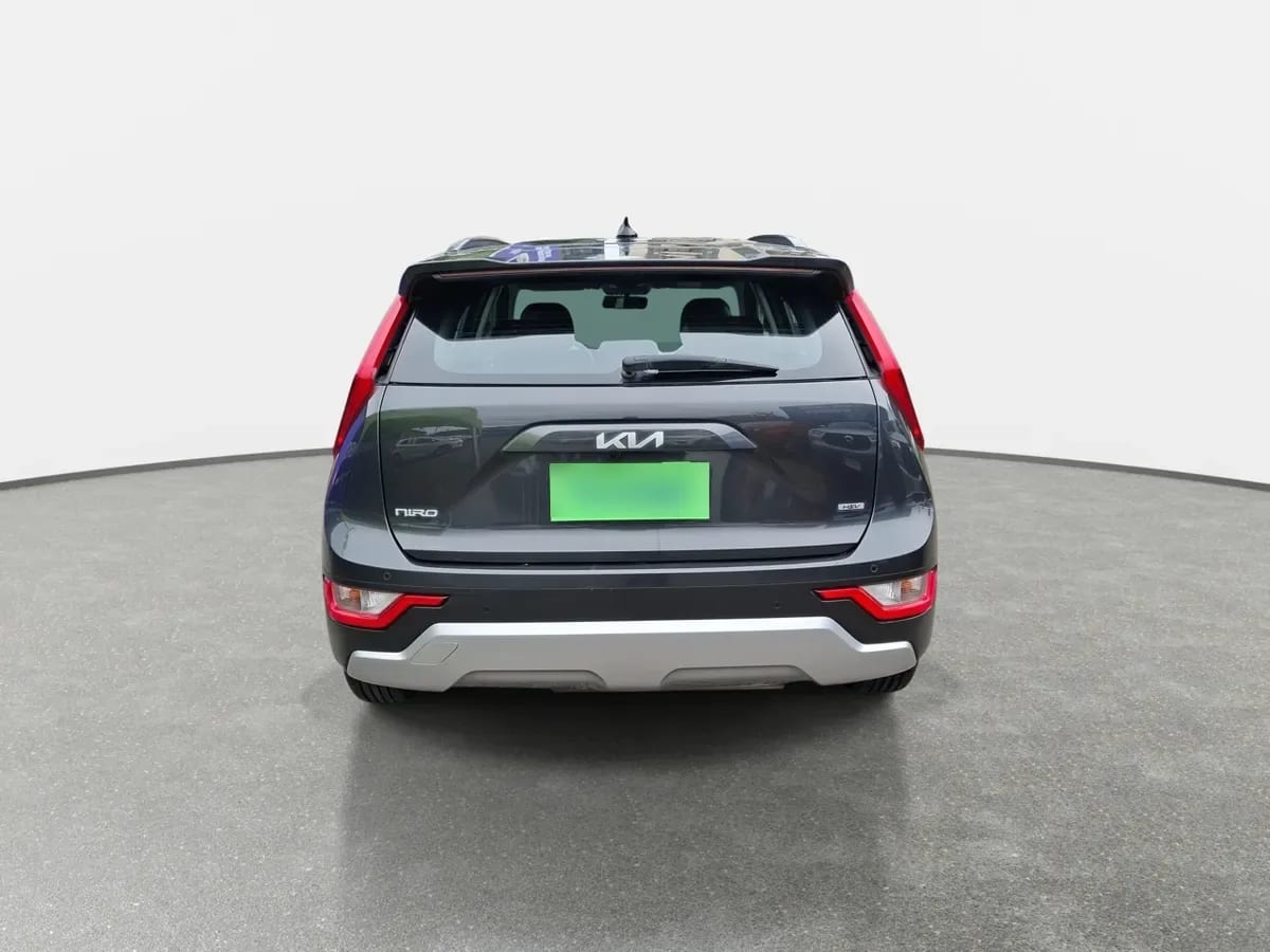 Kia Niro 1.6l Gdi Lx Hev Hybrid 4x2 6dct At 5p año 2023