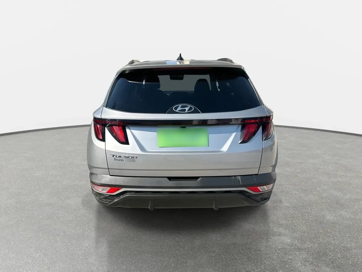 Hyundai Tucson 2.0 Nx4 Plus 2wd At 5p año 2024