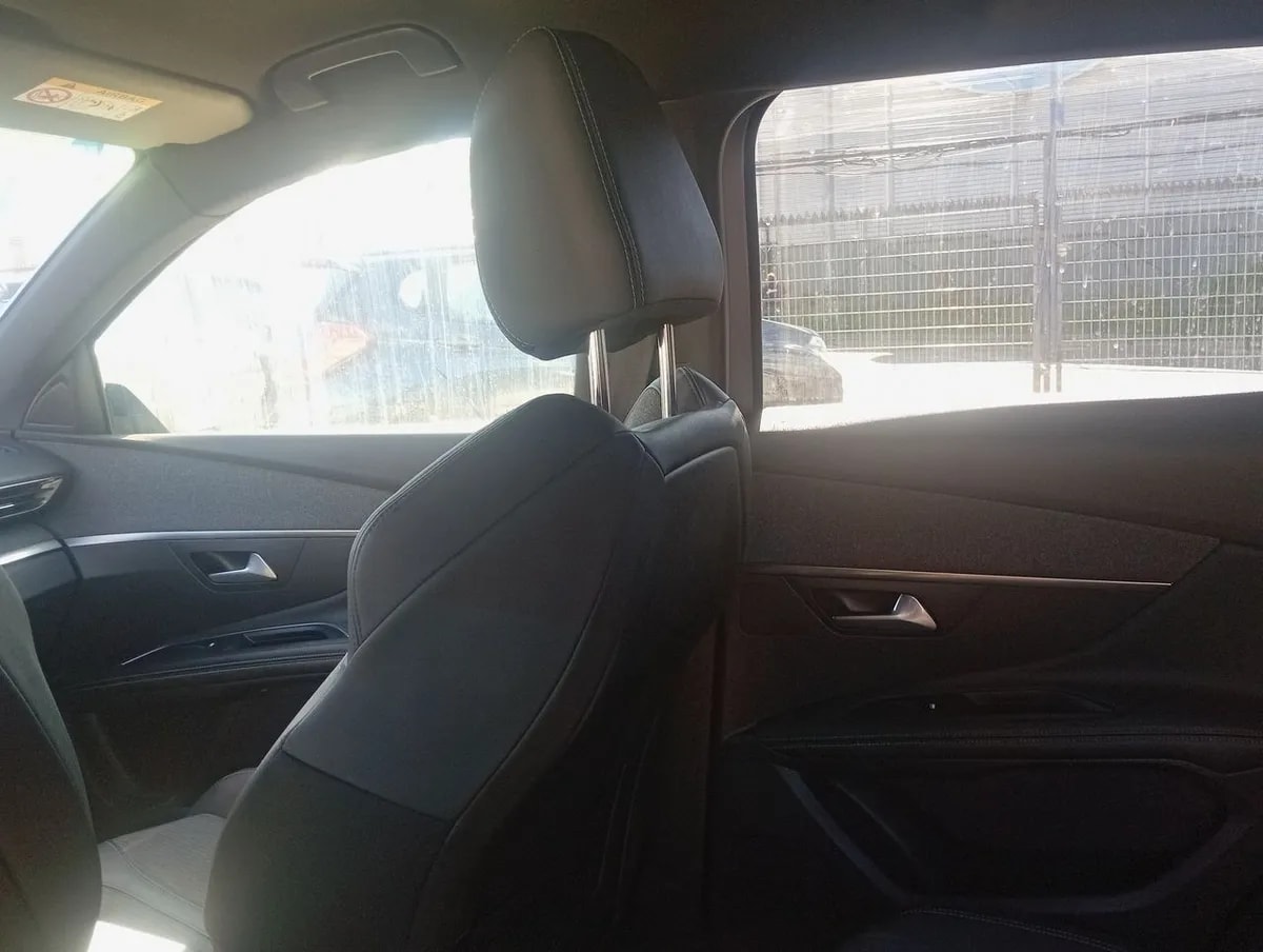 Peugeot 3008 1.5 Allure Pack Bluehdi 130 4x2 Eat8 5p año 2024