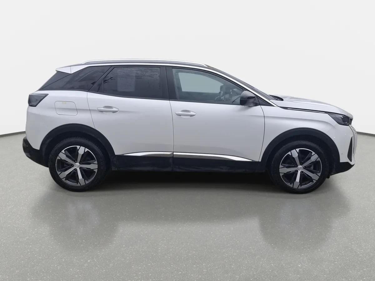Peugeot 3008 1.5 Allure Pack Bluehdi 130 4x2 Eat8 5p año 2024