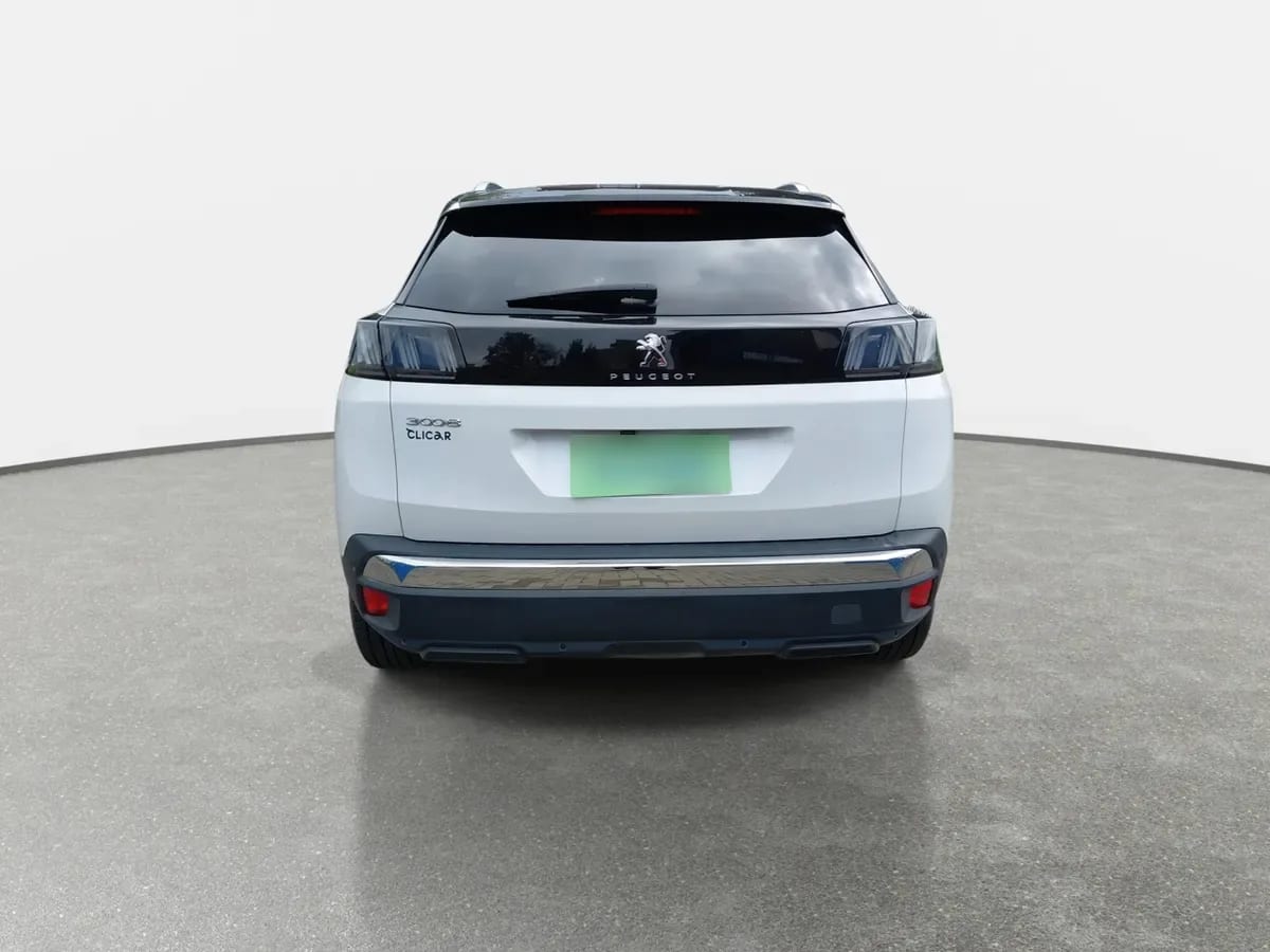 Peugeot 3008 1.5 Allure Pack Bluehdi 130 4x2 Eat8 5p año 2024
