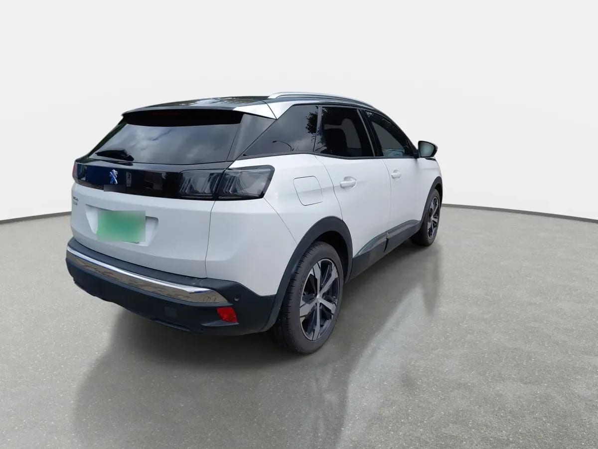 Peugeot 3008 1.5 Allure Pack Bluehdi 130 4x2 Eat8 5p año 2024