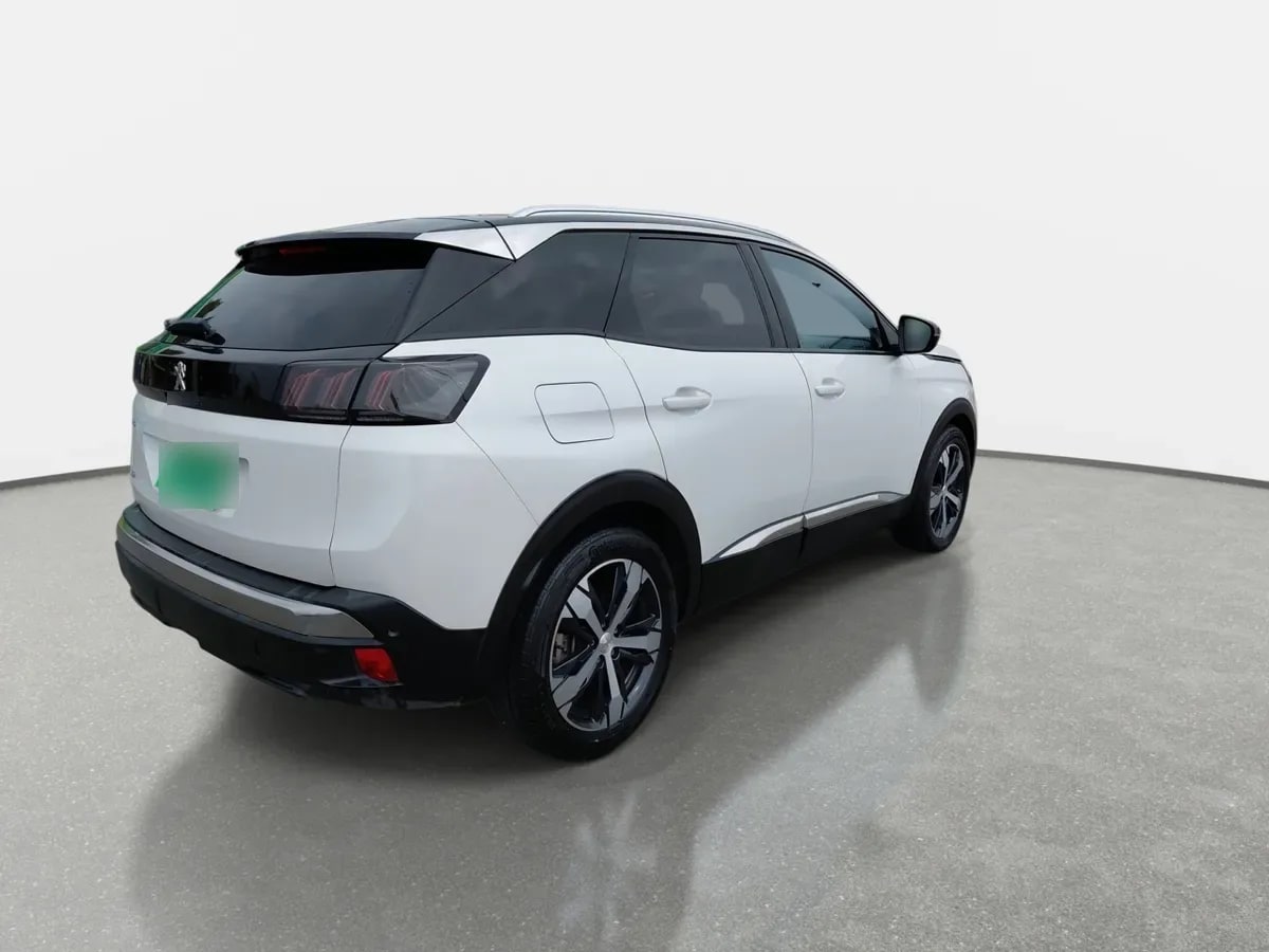 Peugeot 3008 1.5 Allure Pack Bluehdi 130 4x2 Eat8 5p año 2024