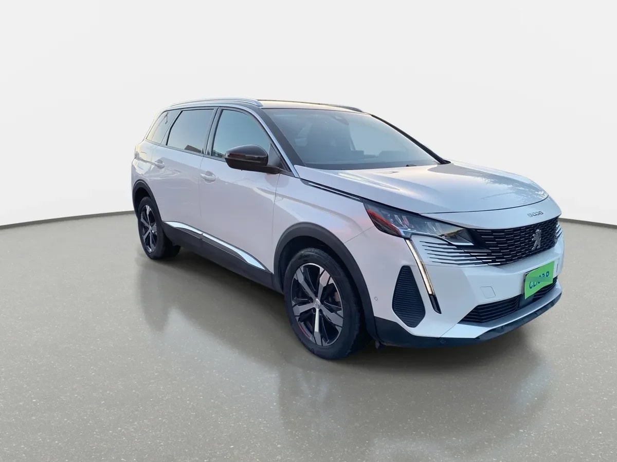 Peugeot 5008 1.5 Allure Pack Bluehdi 130 4x2 Eat8 5p año 2024