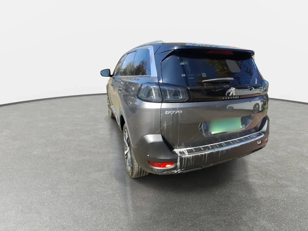 Peugeot 5008 1.5 Allure Pack Bluehdi 130 4x2 Eat8 5p año 2024