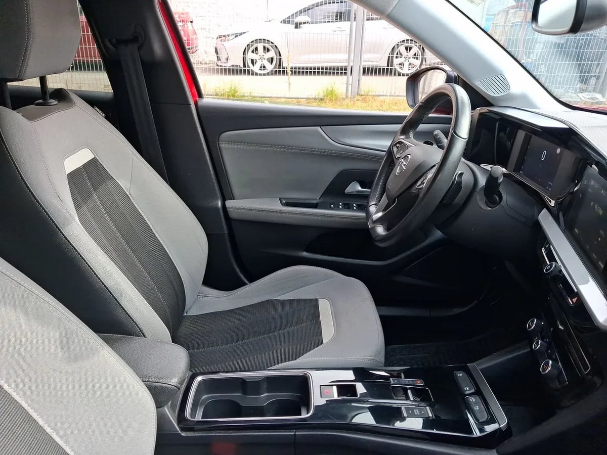 Opel Mokka 1.2t Elegance 4x2 At8 5p año 2024