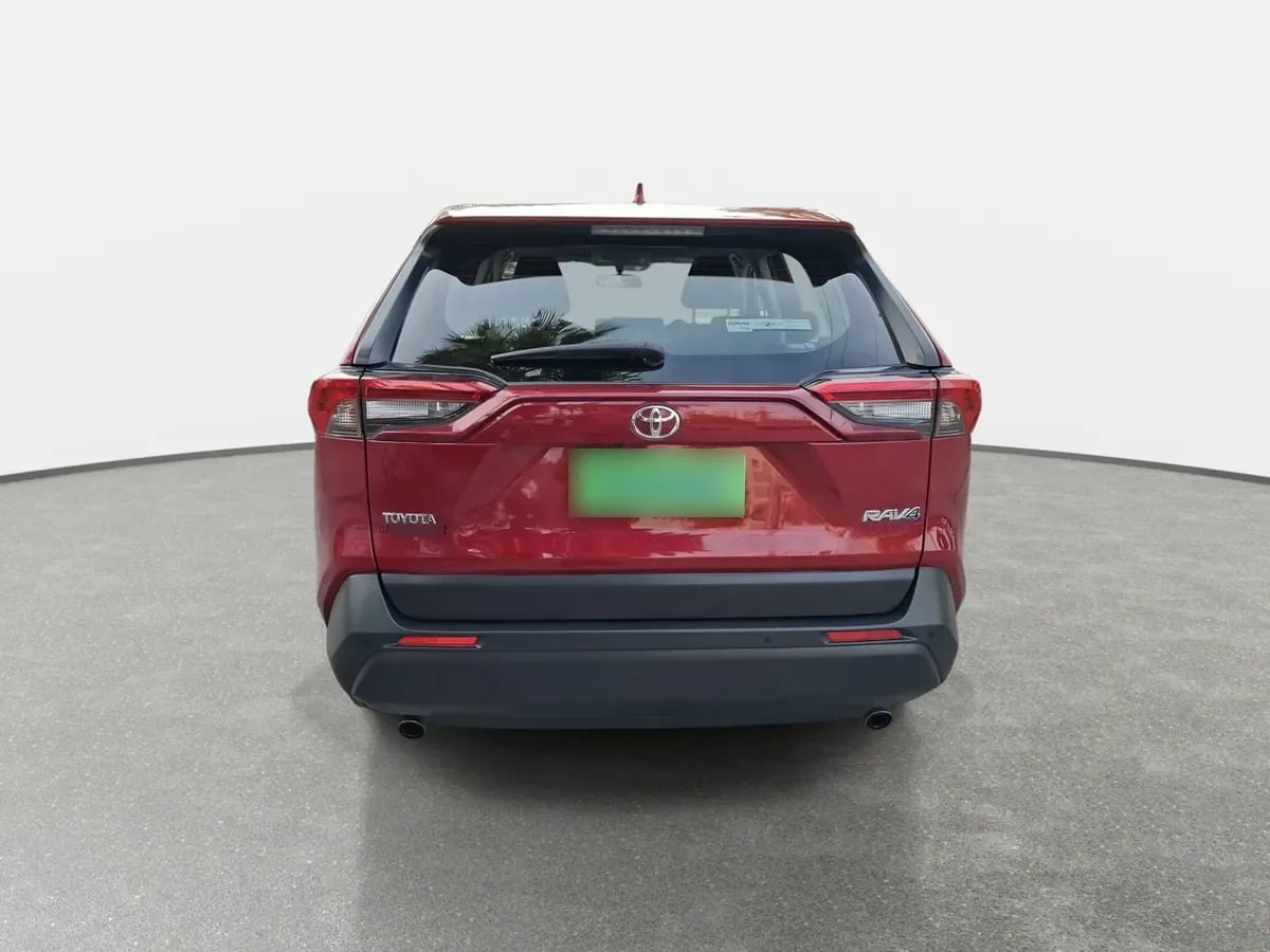 Toyota Rav 4 2.0 Le 4x2 Cvt At 5p año 2024