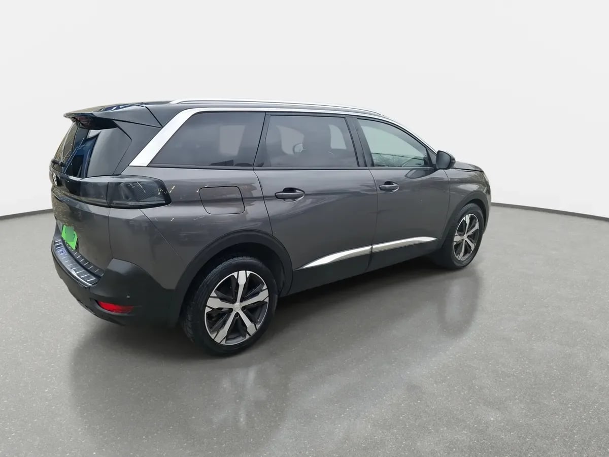 Peugeot 5008 1.5 Allure Pack Bluehdi 130 4x2 Eat8 5p año 2024