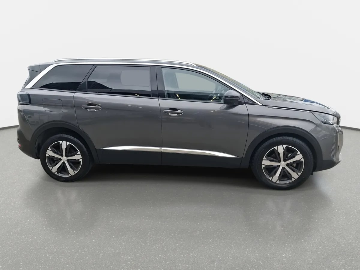 Peugeot 5008 1.5 Allure Pack Bluehdi 130 4x2 Eat8 5p año 2024