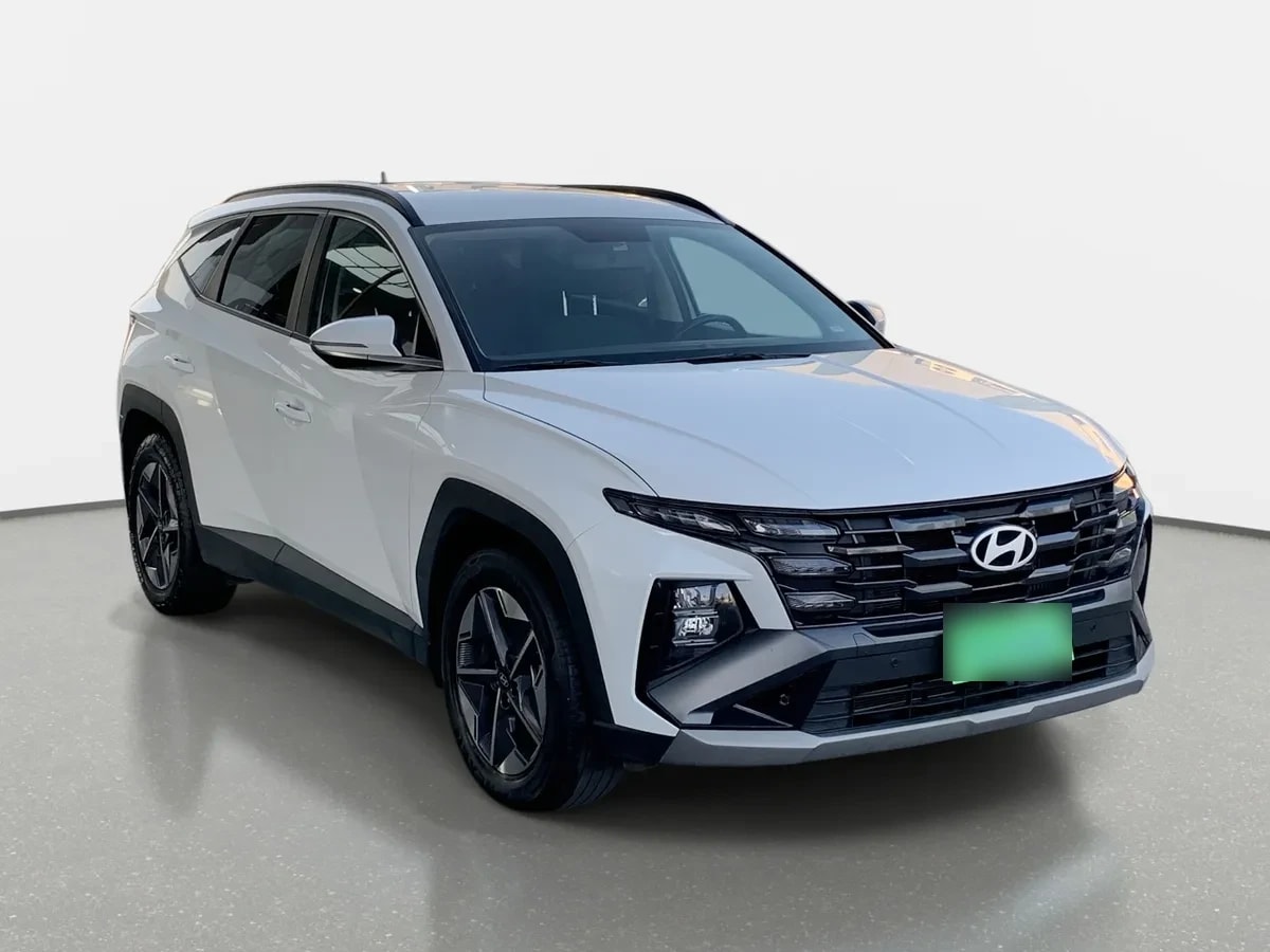 Hyundai Tucson 2.0 Nx4 Plus Fl Diesel 2wd At 5p año 2025
