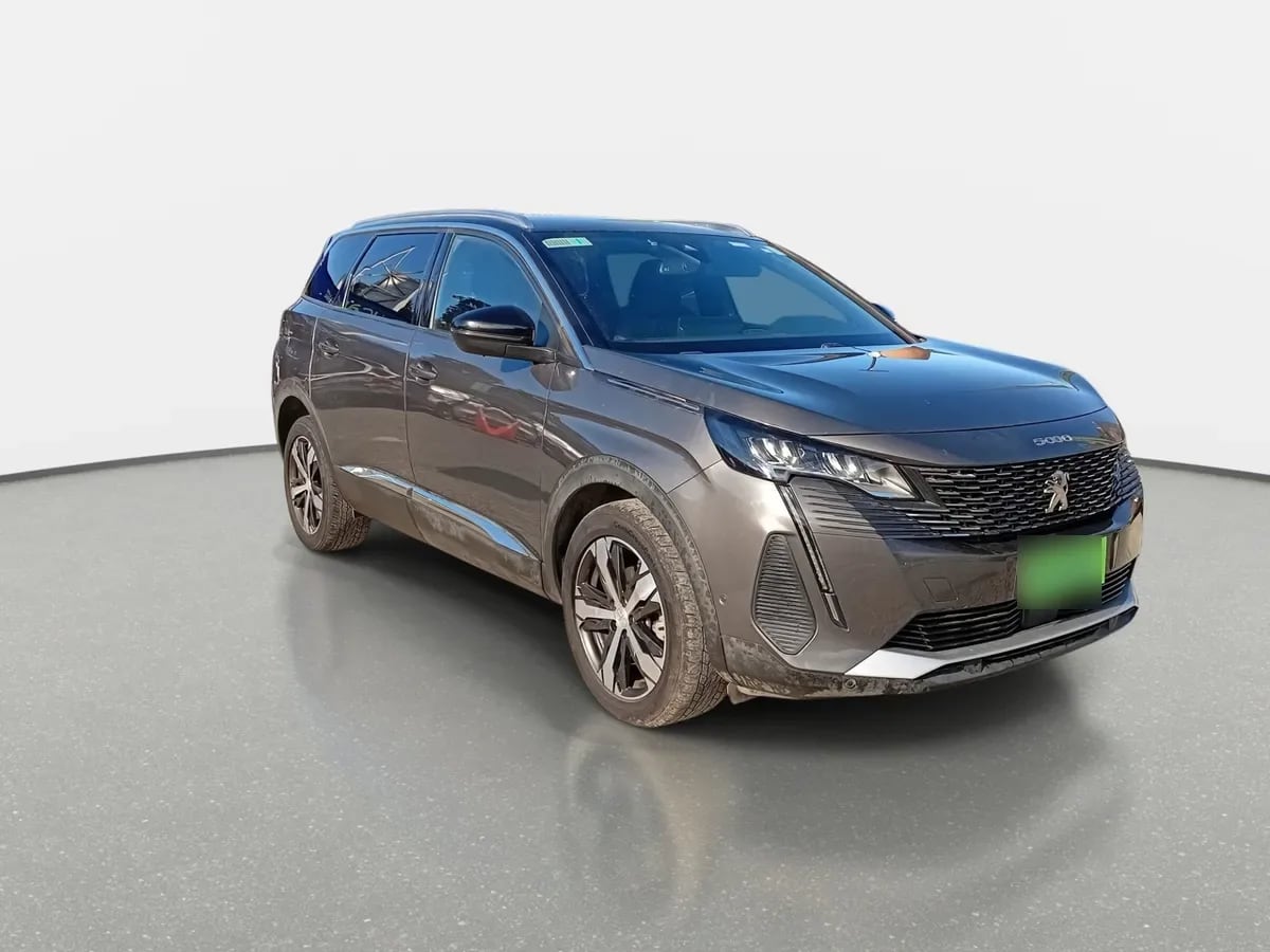 Peugeot 5008 1.5 Allure Pack Bluehdi 130 4x2 Eat8 5p año 2024