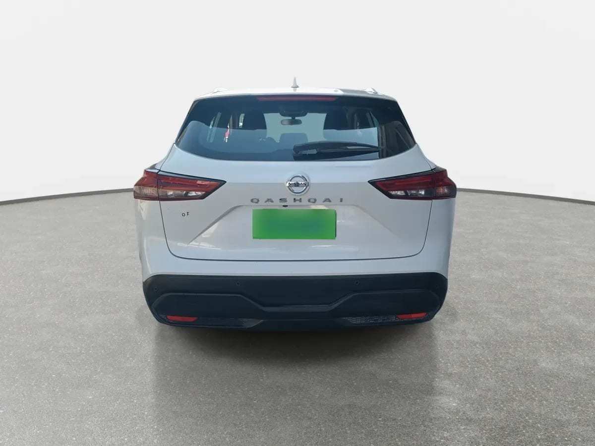 Nissan Qashqai 1.3t Sense 2wd Mt 5p año 2023