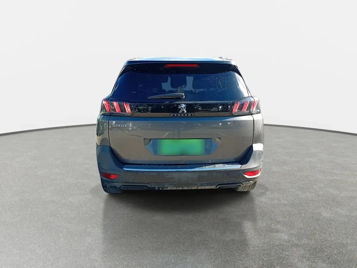 Peugeot 5008 1.5 Allure Pack Bluehdi 130 4x2 Eat8 5p año 2024