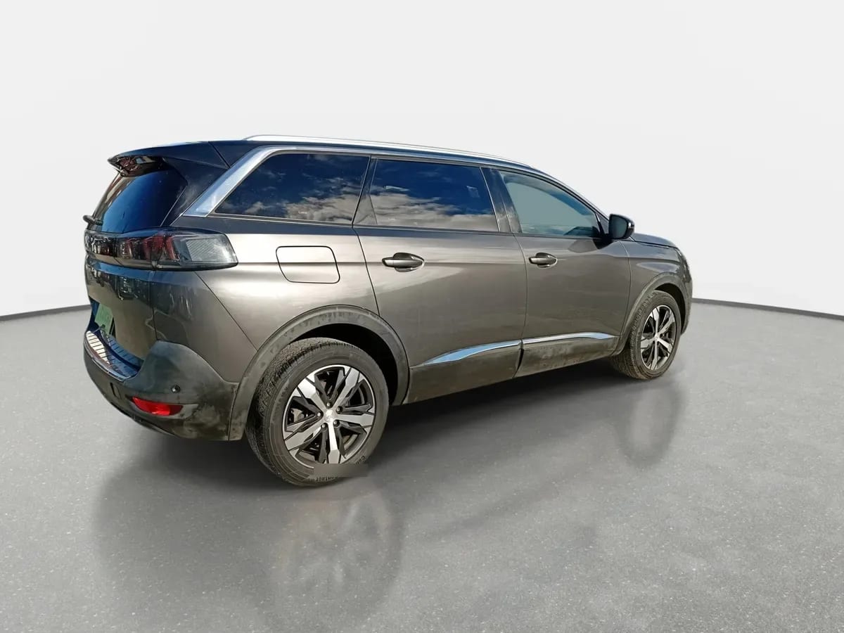 Peugeot 5008 1.5 Allure Pack Bluehdi 130 4x2 Eat8 5p año 2024