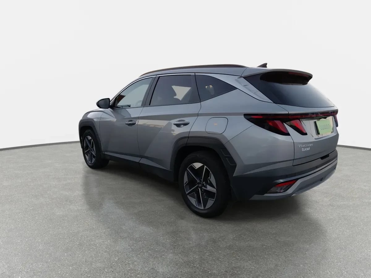 Hyundai Tucson 2.0 Nx4 Plus Fl Diesel 2wd At 5p año 2025
