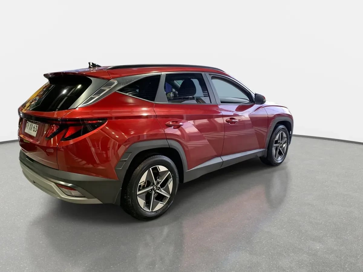 Hyundai Tucson 2.0 Nx4 Plus Fl Diesel 2wd At 5p año 2025