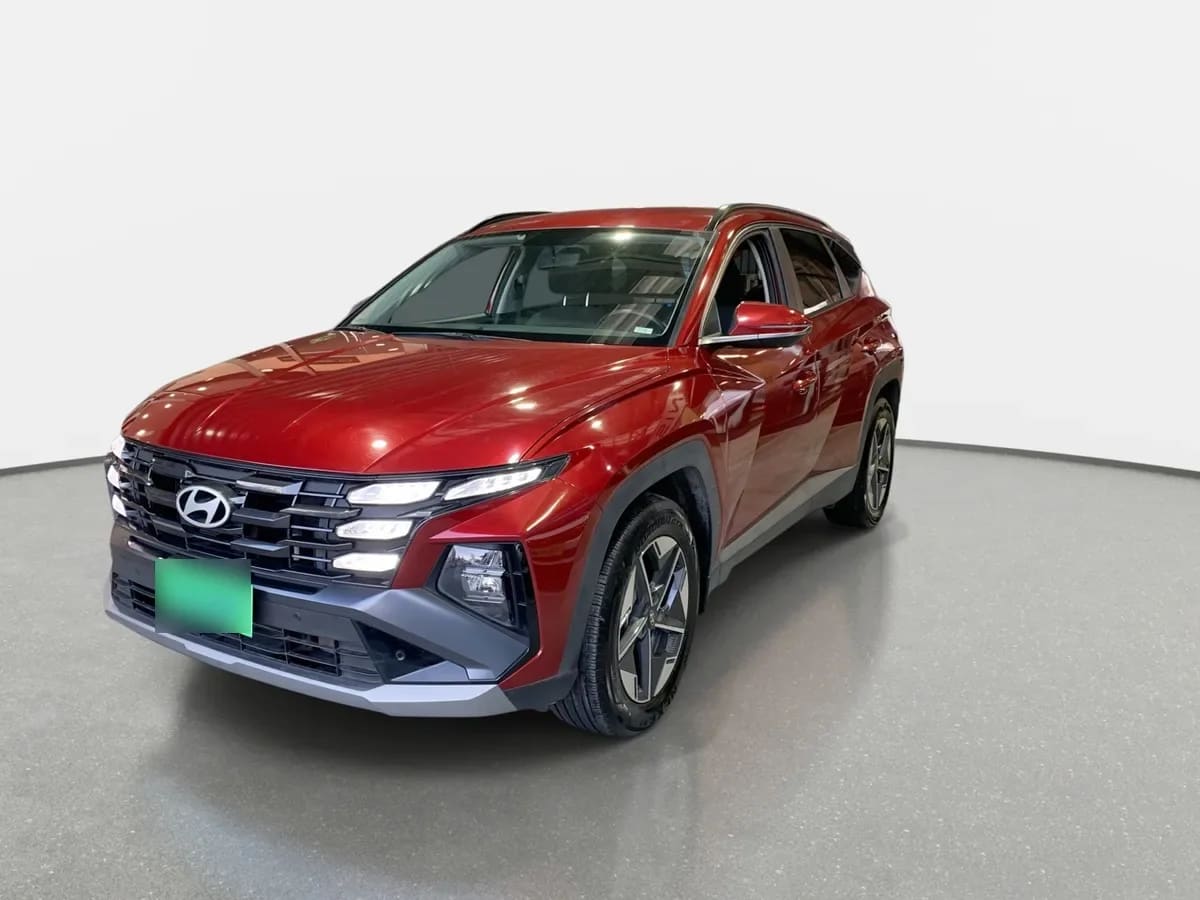 Hyundai Tucson 2.0 Nx4 Plus Fl Diesel 2wd At 5p año 2025