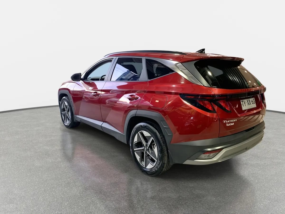 Hyundai Tucson 2.0 Nx4 Plus Fl Diesel 2wd At 5p año 2025