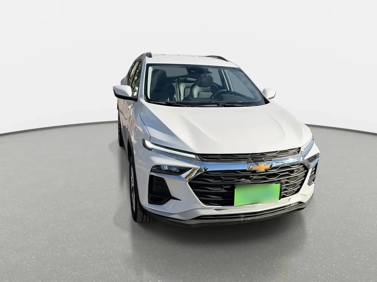 Chevrolet Tracker 1.2t Ltz R 4x2 At 5p año 2026