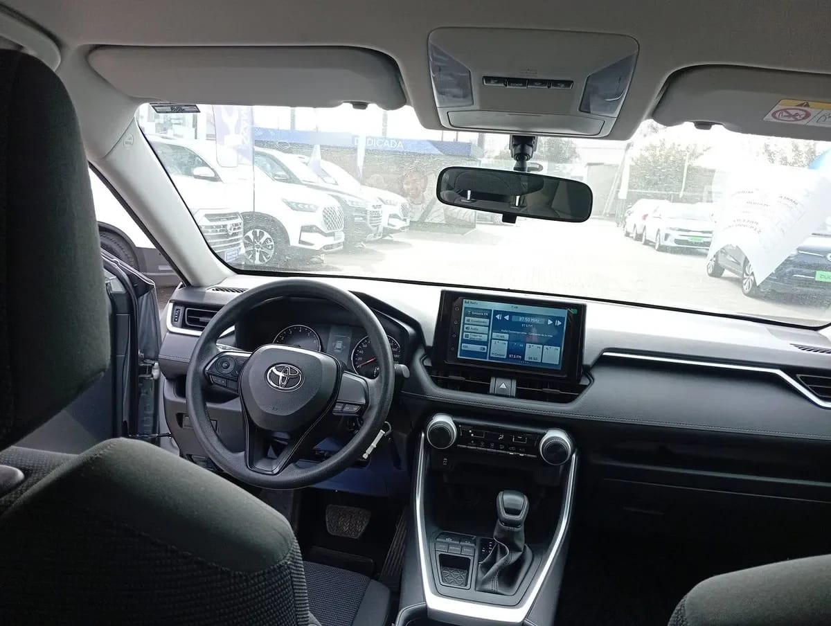Toyota Rav 4 2.0 Le 4x2 Cvt At 5p año 2022