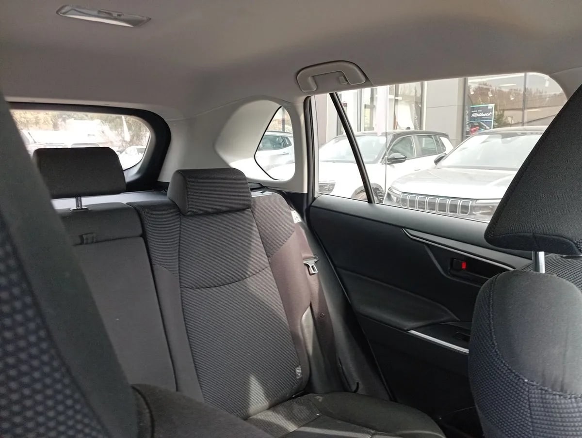 Toyota Rav 4 2.0 Le 4x2 Cvt At 5p año 2022