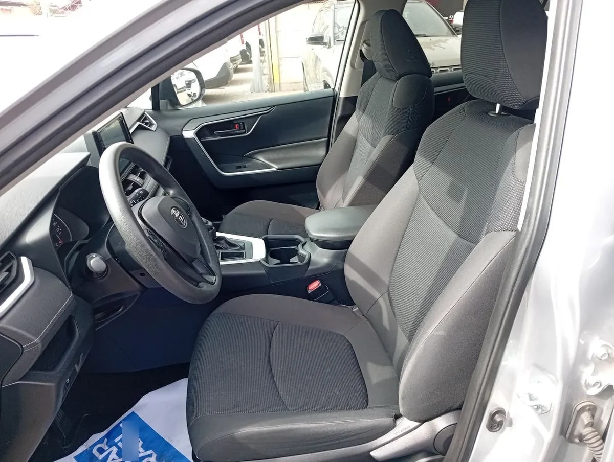 Toyota Rav 4 2.0 Le 4x2 Cvt At 5p año 2022