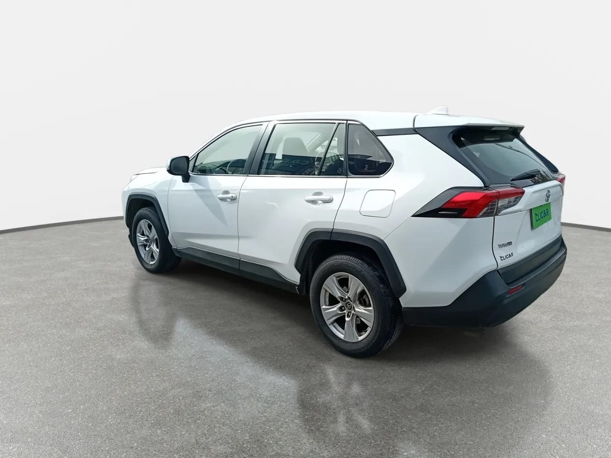 Toyota Rav 4 2.0 Le 4x2 Mt 5p año 2020