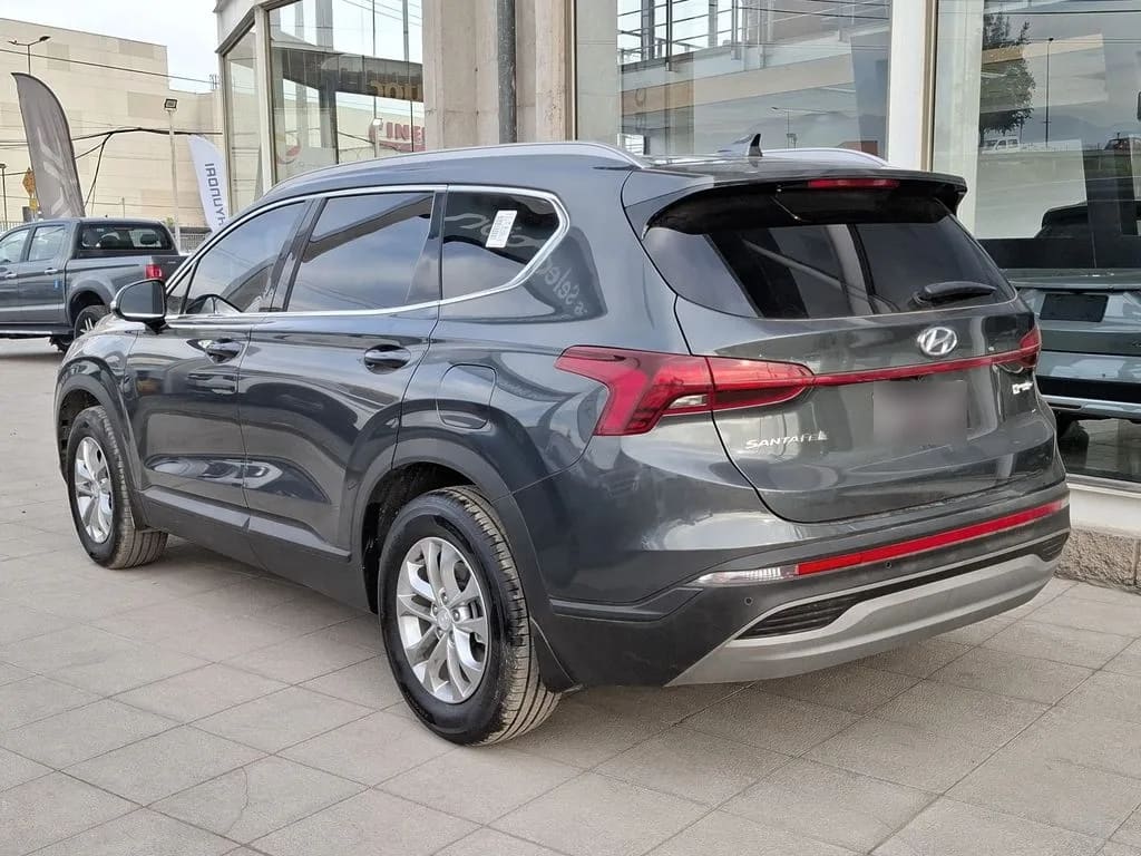 Hyundai Santa Fe 2.5 At año 2023