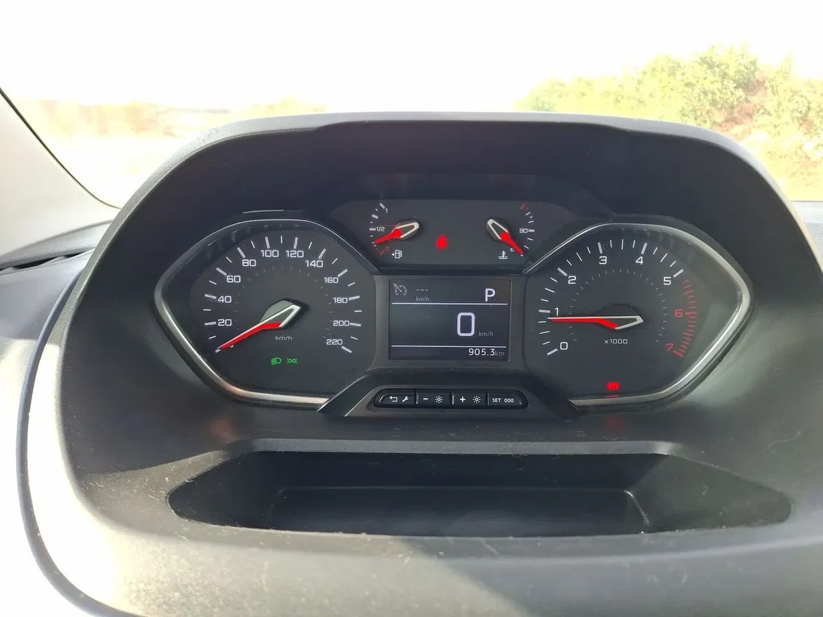 Peugeot Rifter 1.5 Allure Bluehdi Diesel 130hp Eat8 5p año 2023