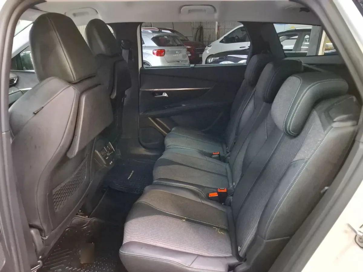 Peugeot 5008 1.5 Allure Pack Bluehdi 4x2 130 Eat8 5p año 2022