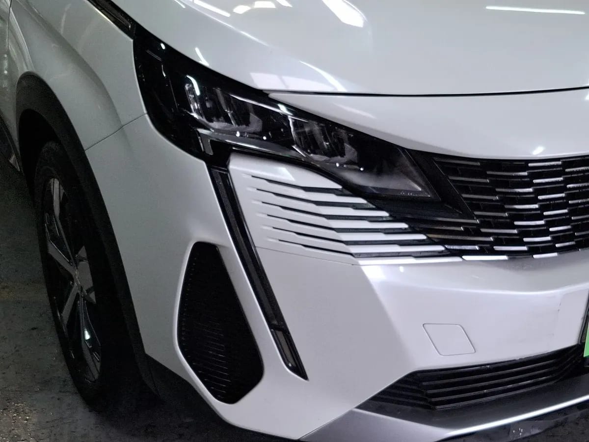 Peugeot 5008 1.5 Allure Pack Bluehdi 4x2 130 Eat8 5p año 2022