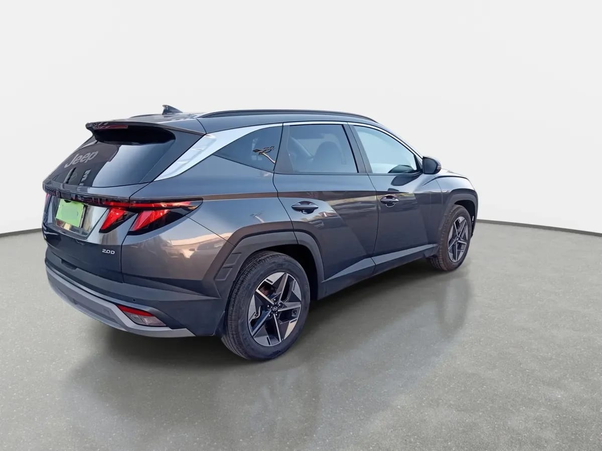 Hyundai Tucson 2.0 Nx4 Plus Fl Diesel 2wd At 5p año 2025