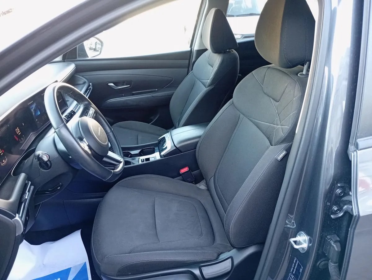 Hyundai Tucson 2.0 Nx4 Plus Fl Diesel 2wd At 5p año 2025