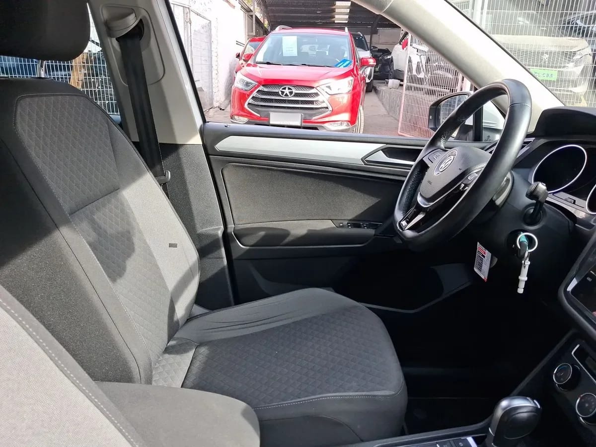 Volkswagen Tiguan 1.4 Tsi Trendline 4x2 150 Hp At 5p año 2020