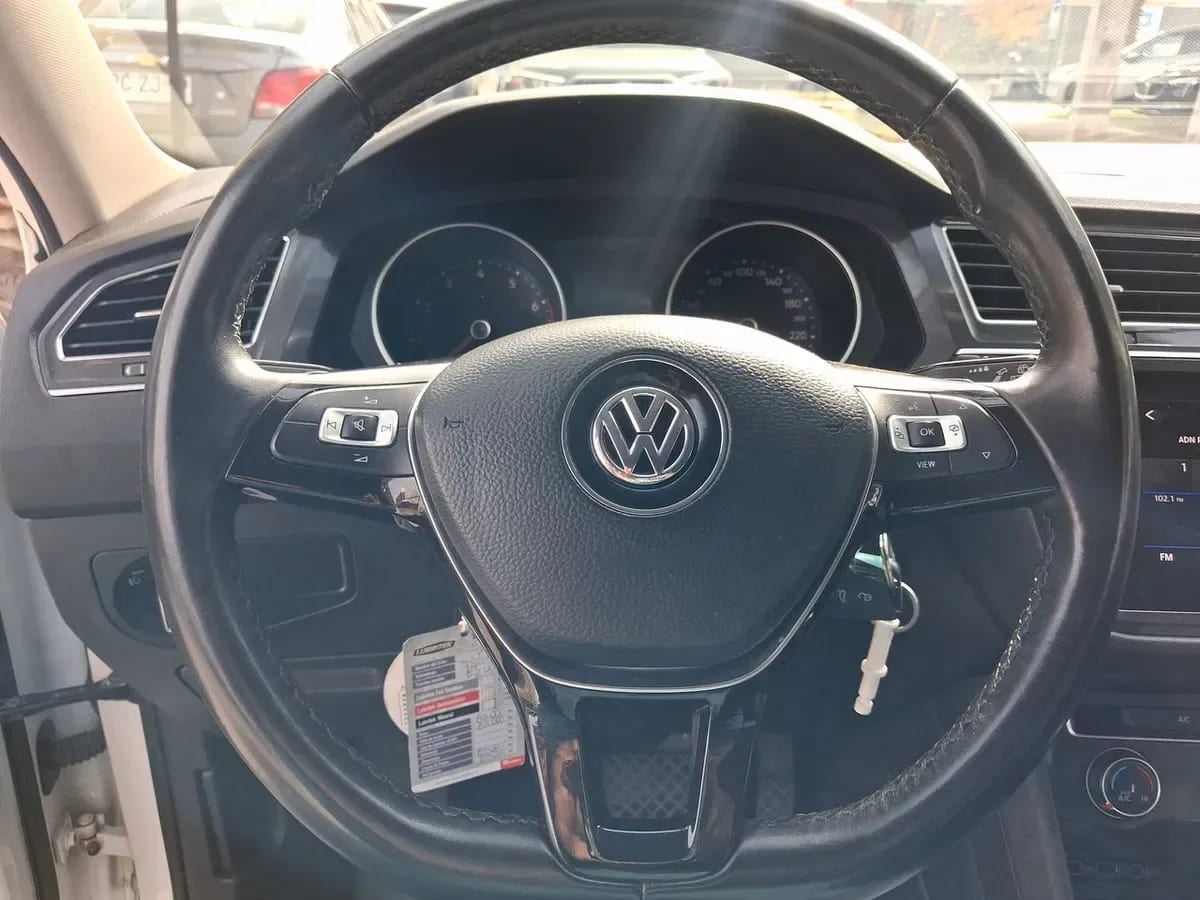 Volkswagen Tiguan 1.4 Tsi Trendline 4x2 150 Hp At 5p año 2020