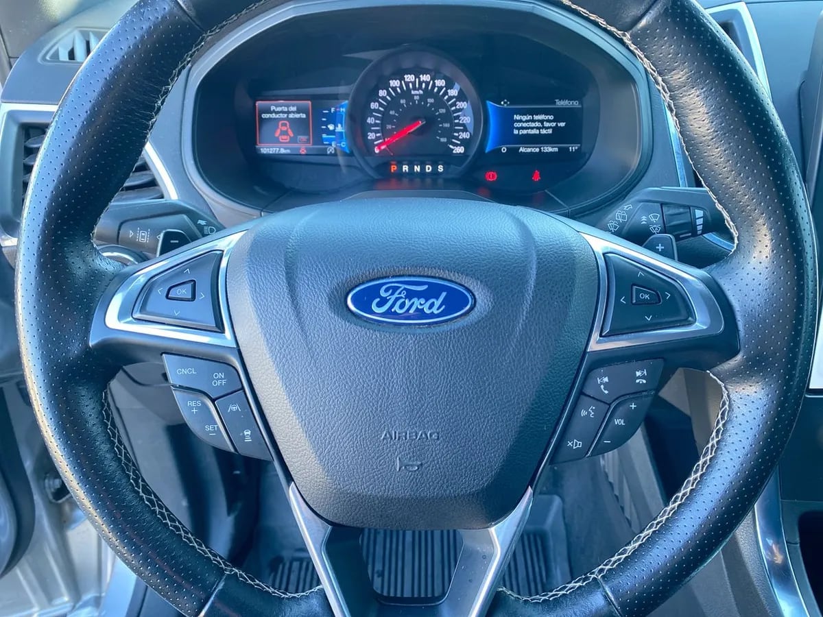 Ford Edge 2.7 St Ecoboost Awd V6 At 5p año 2022
