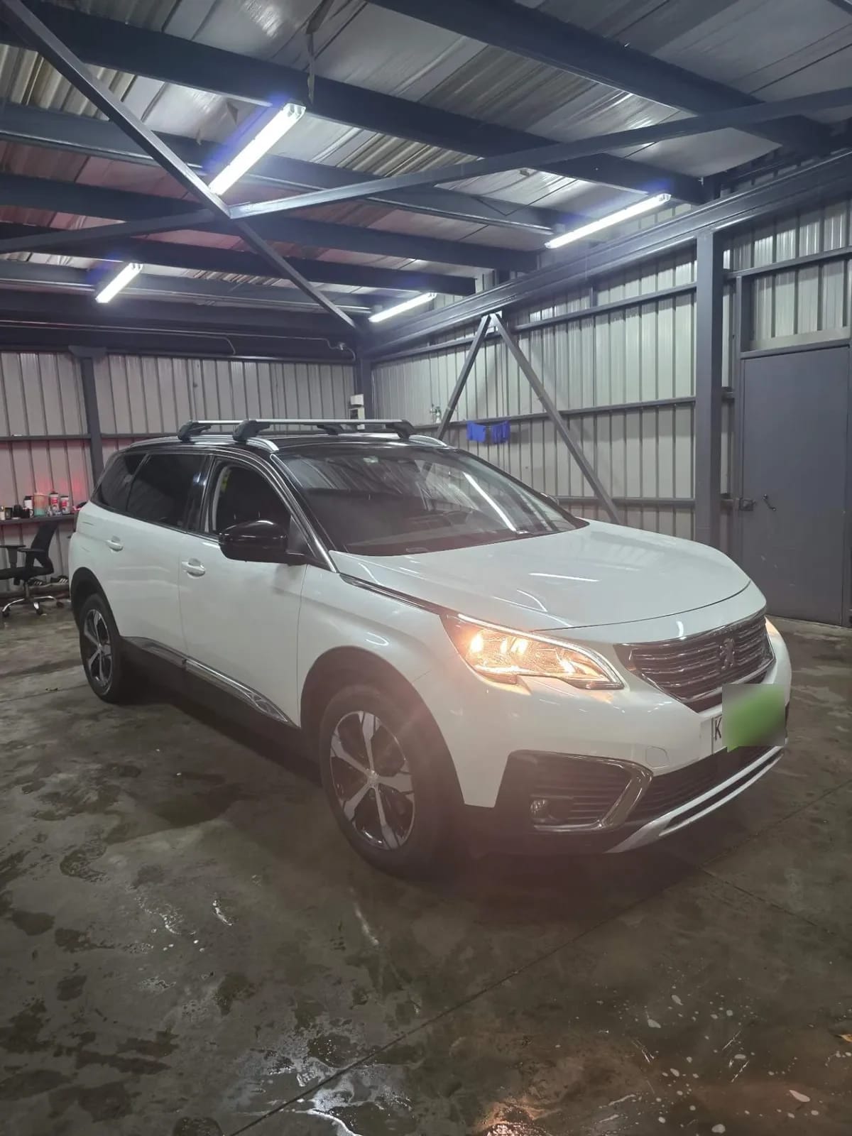 Peugeot 5008 1.6 Allure 4x2 6at 5p año 2018