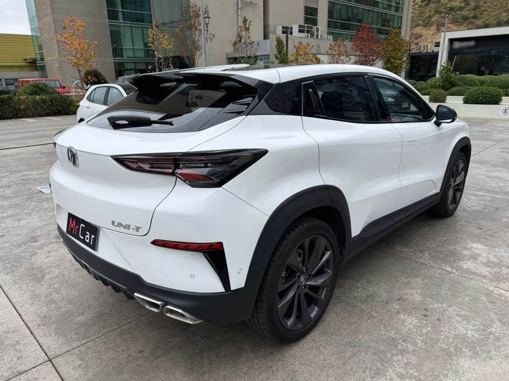 Changan Unit Uni-T Elite año 2022