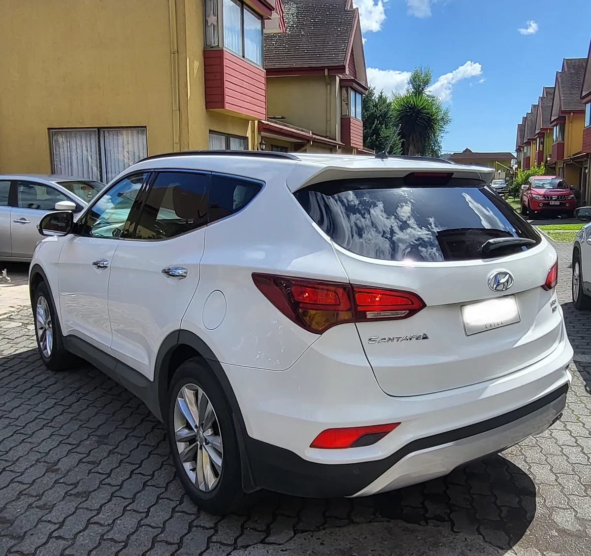 Hyundai SANTA FE 2.2 Dm Wgn Crdi Gls At 4x4 Diesel año 2017