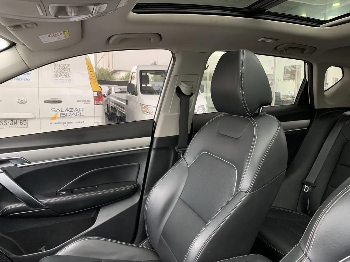 Geely Coolray 1.5 Exclusive At 5p año 2022