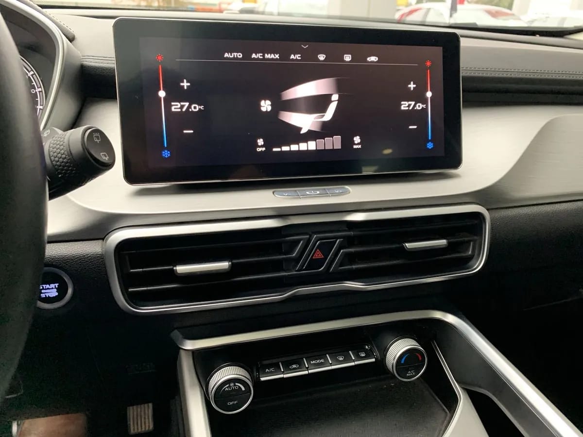 Geely Coolray 1.5 Exclusive At 5p año 2022