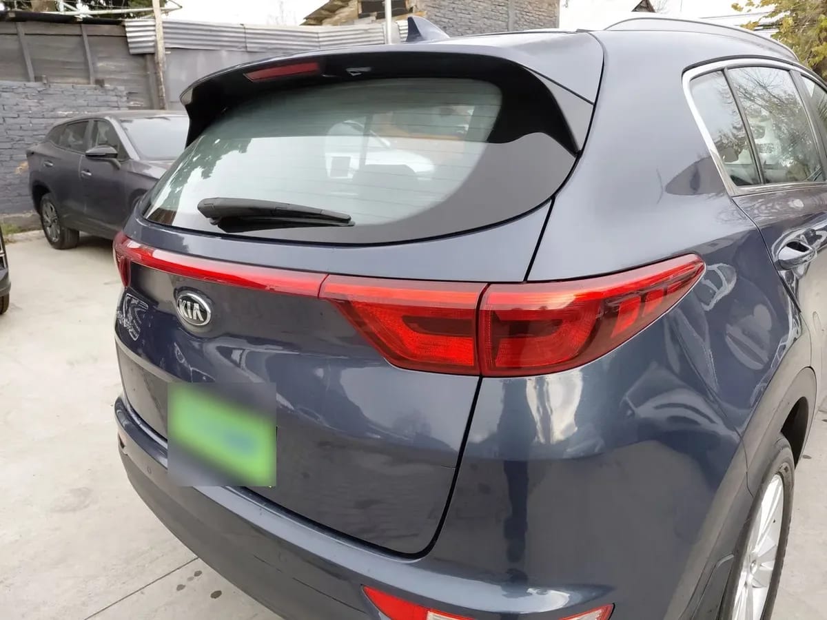 Kia Sportage 2.0 Lx 2wd Ac 6mt 5p año 2018