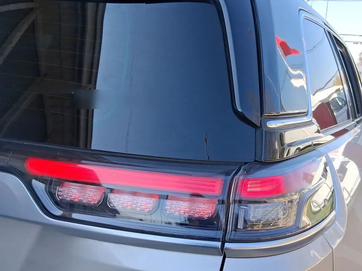 Jeep Commander 2.0t Overland Td380 Dies 4x4 9at 5p año 2023