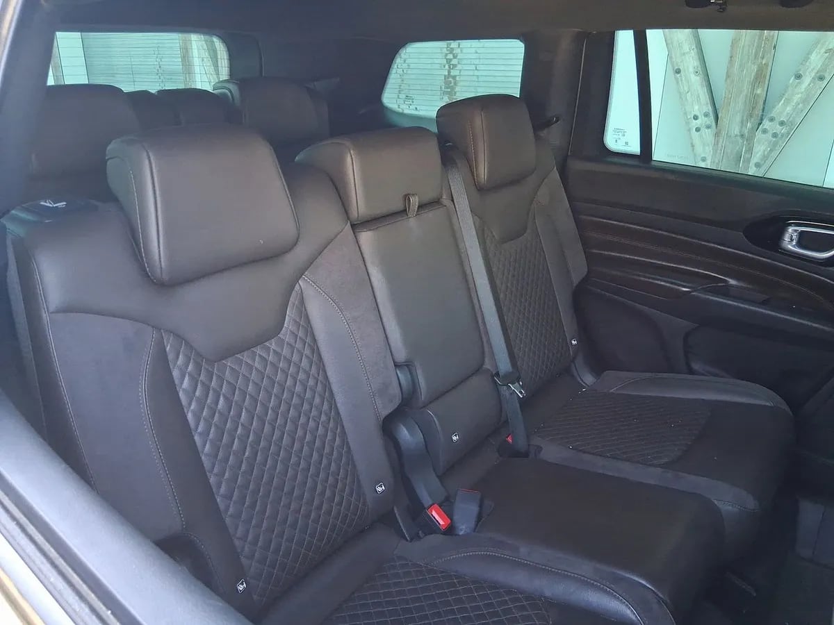 Jeep Commander 2.0t Overland Td380 Dies 4x4 9at 5p año 2023