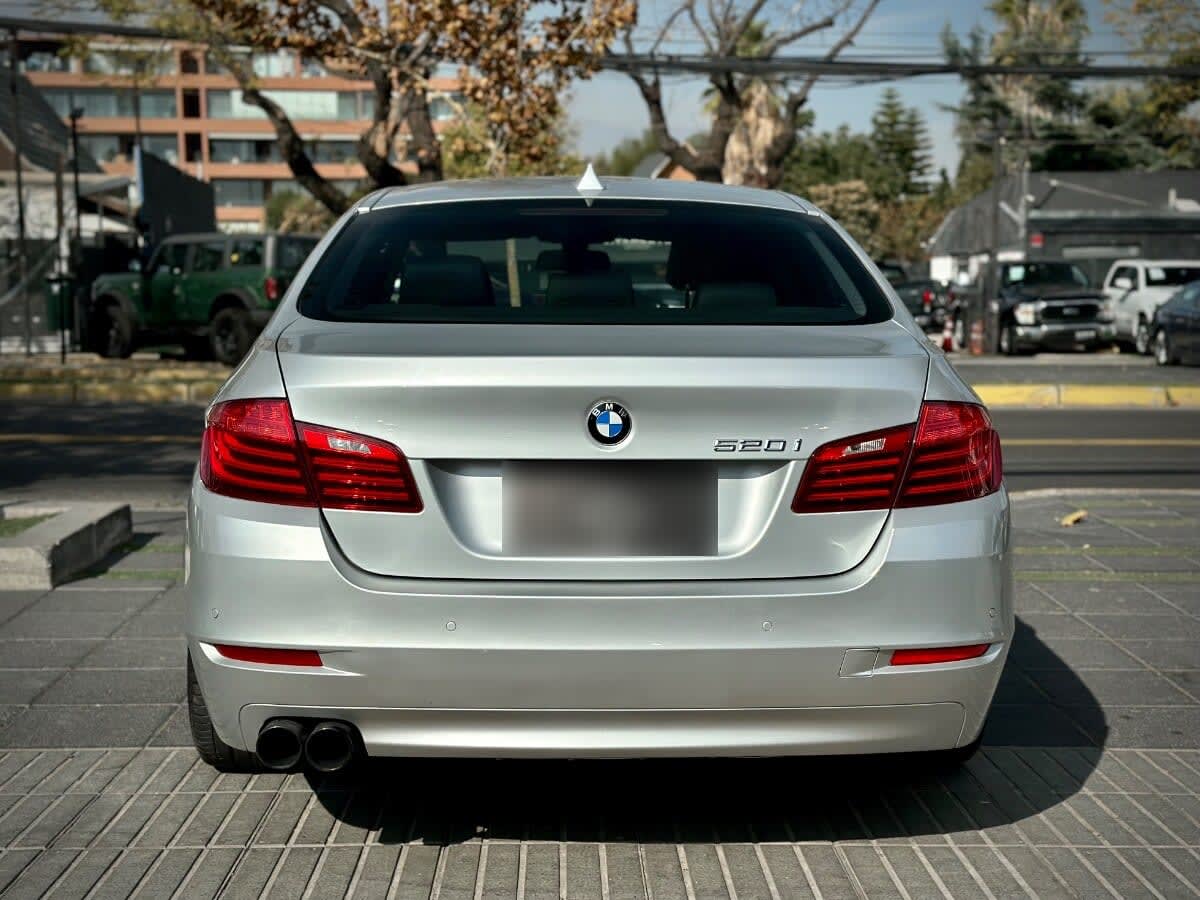 BMW 520i Executive año 2017