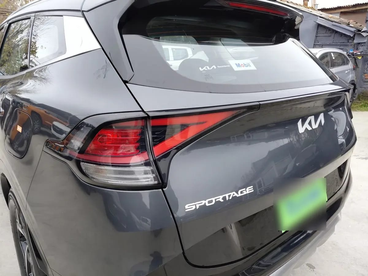 Kia Sportage 2.0 Ex Dies 2wd 8at 5p año 2025